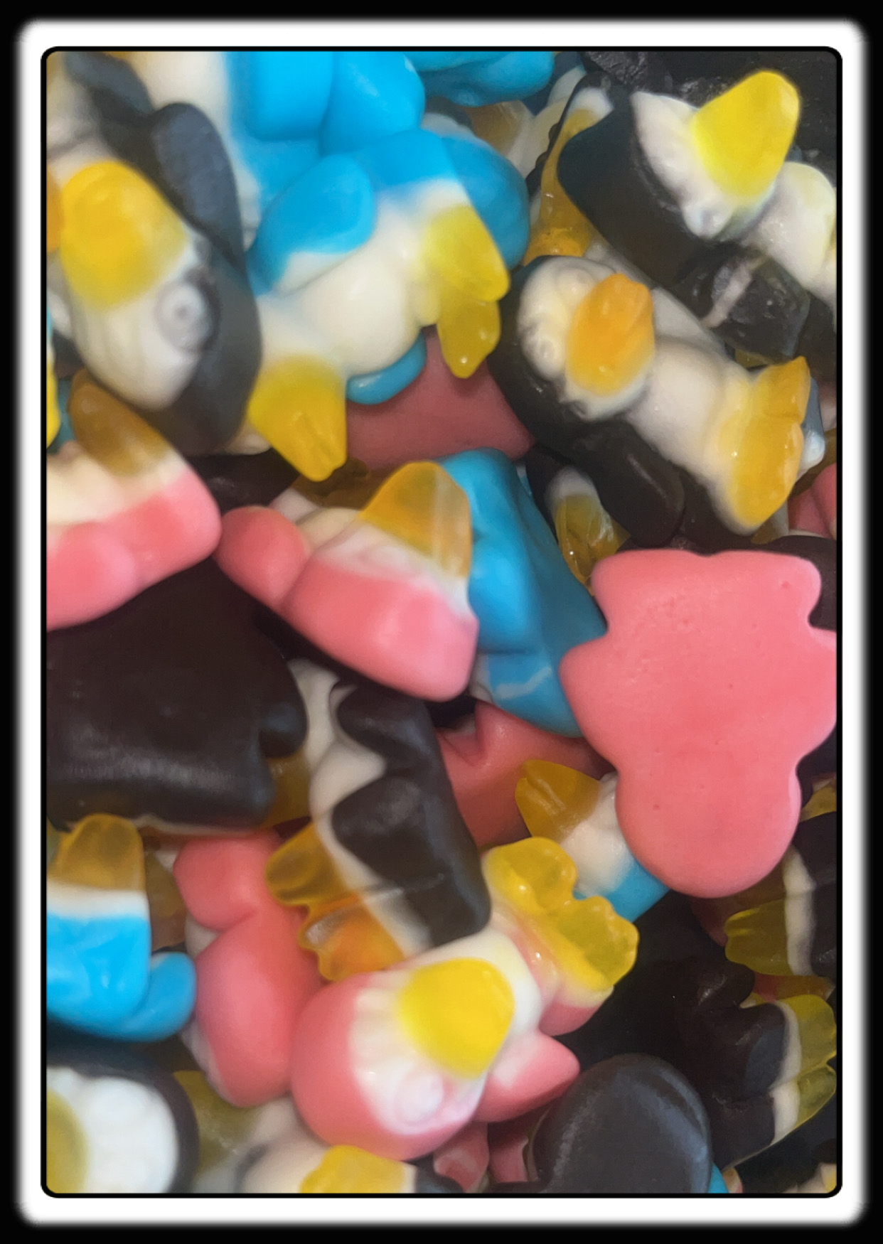 Pingouin multicolore fruité Trolli 10/04/2026 numéro de lot : 03 4291 316 ( 100 grammes )