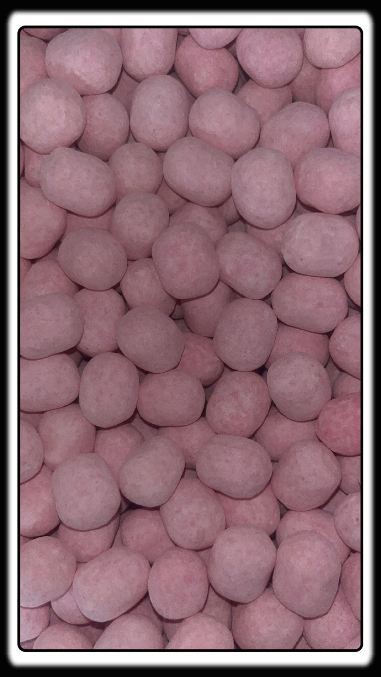 Karaneige Fraise Verquin confiseur 06/2027 Numéro de lot : L 2031597 ( 100 grammes )