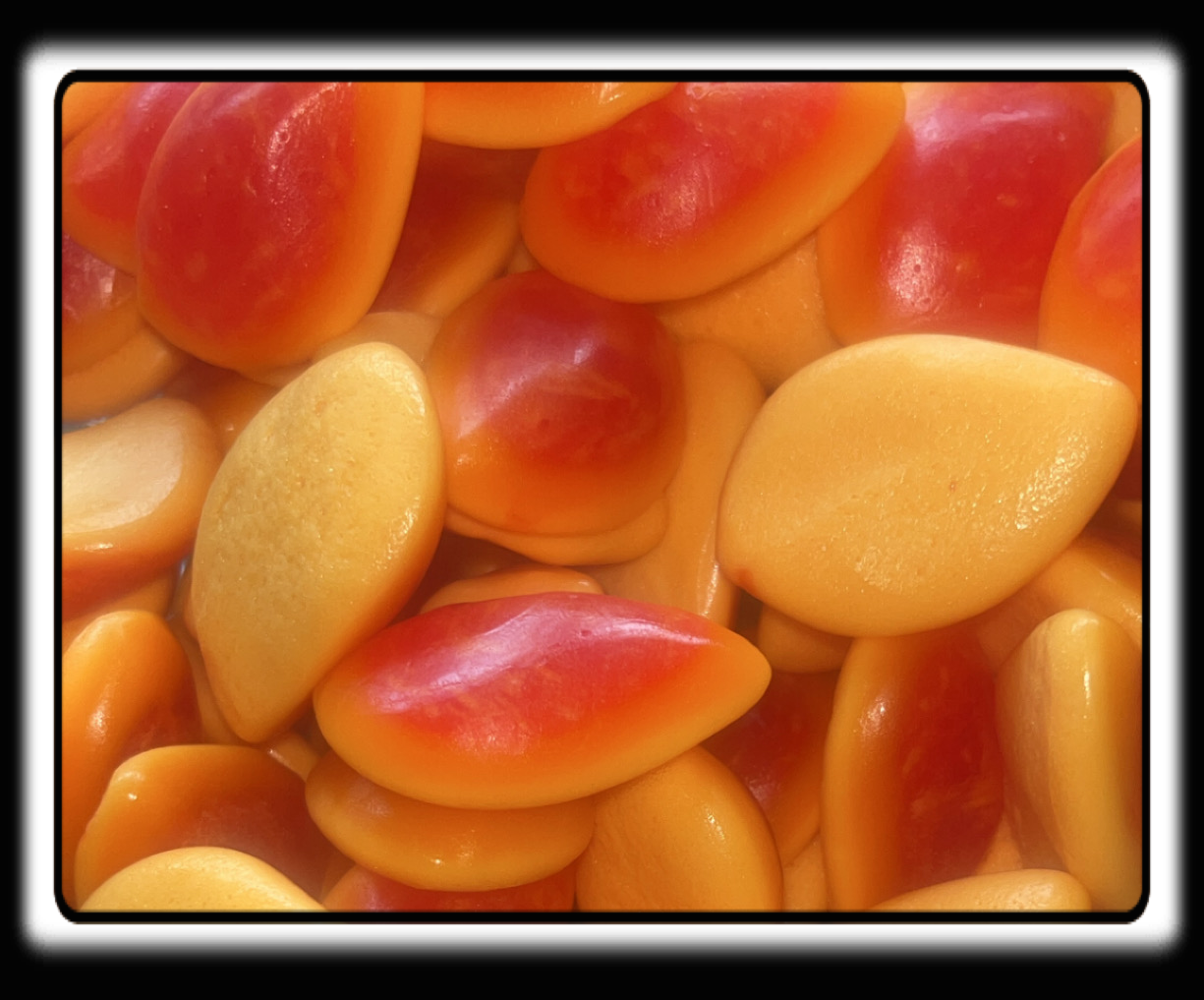 Hot Mango Fourrée piquant Damel 05/2027 numéro de lot : 33C195 ( 100 grammes )