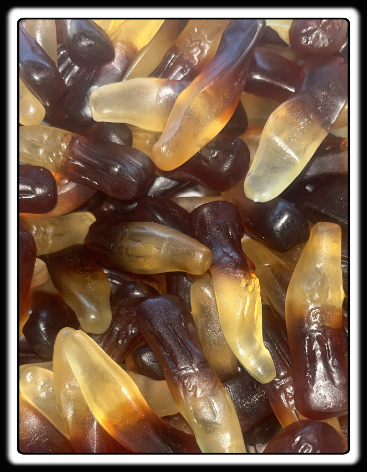 Bouteille cola lisse Damel 03/2027 Numéro de lot : 11V125 ( 100 grammes )